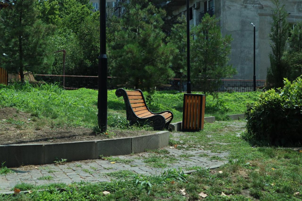 Comfort Lux Tbilisi Esterno foto